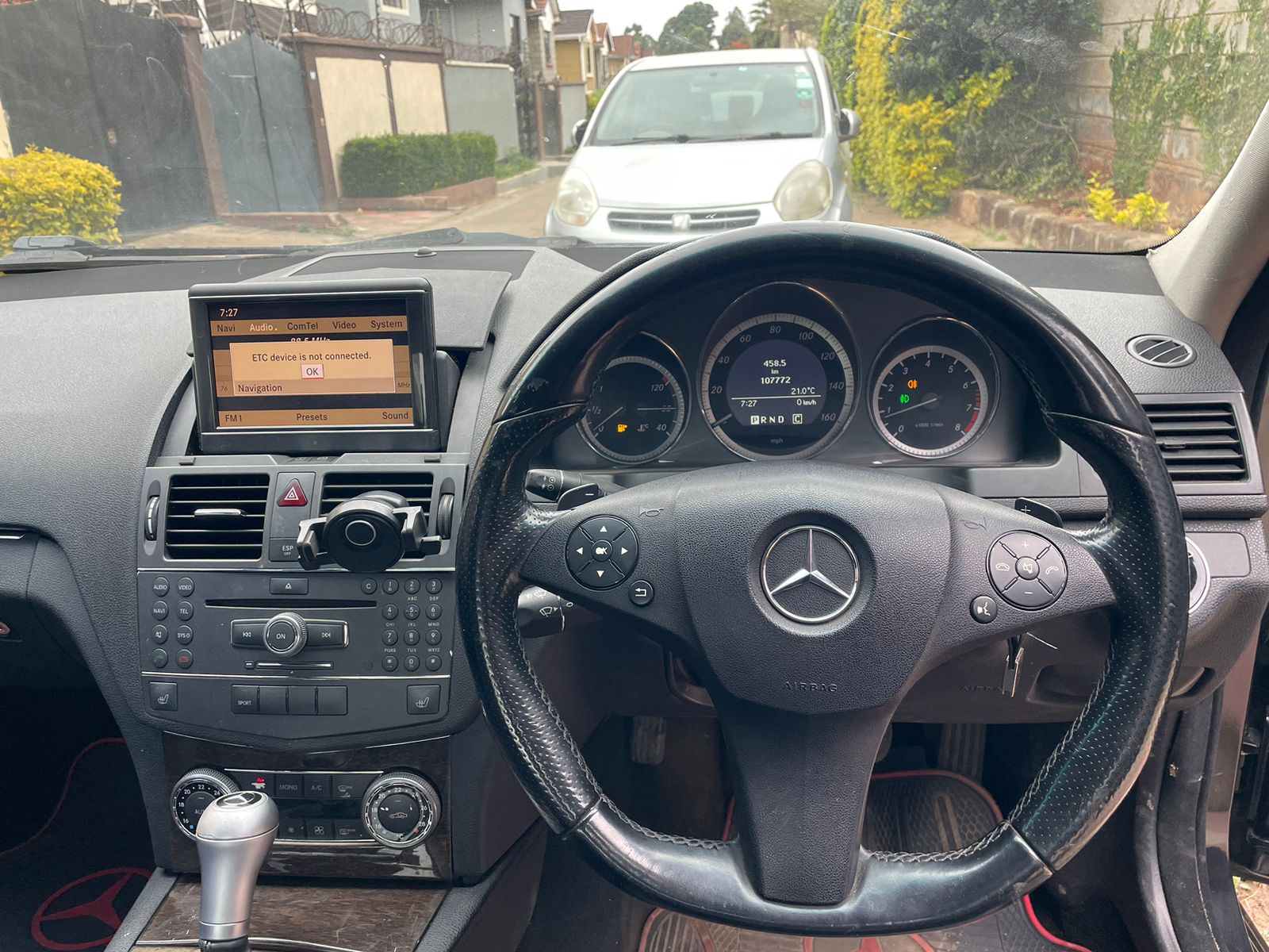 2010 MERCEDES BENZ C200