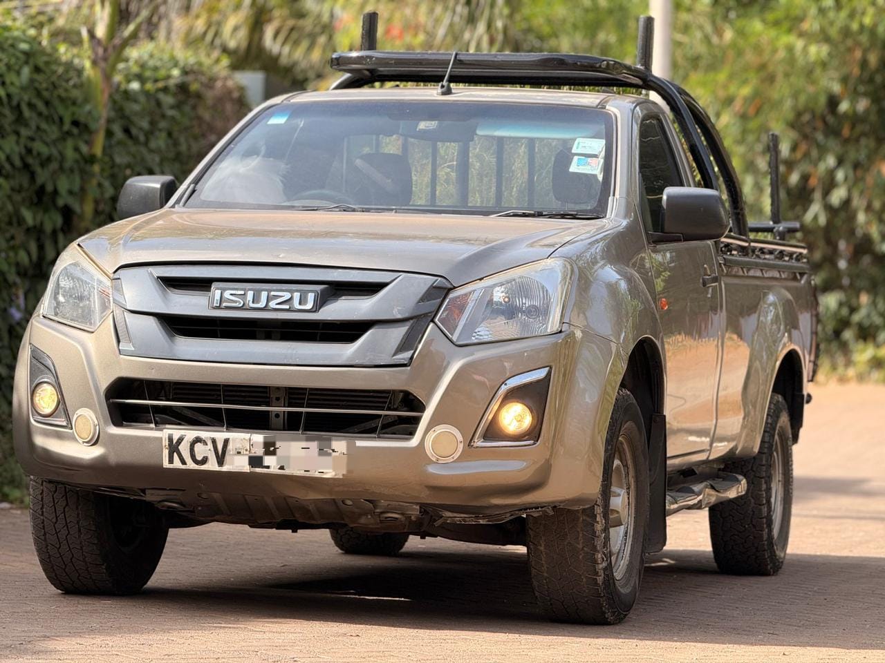 2019 ISUZU DMAX