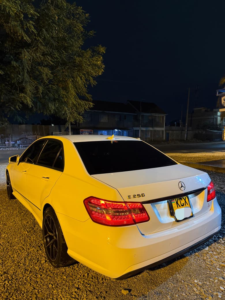 2013 Mercedes-Benz E250
