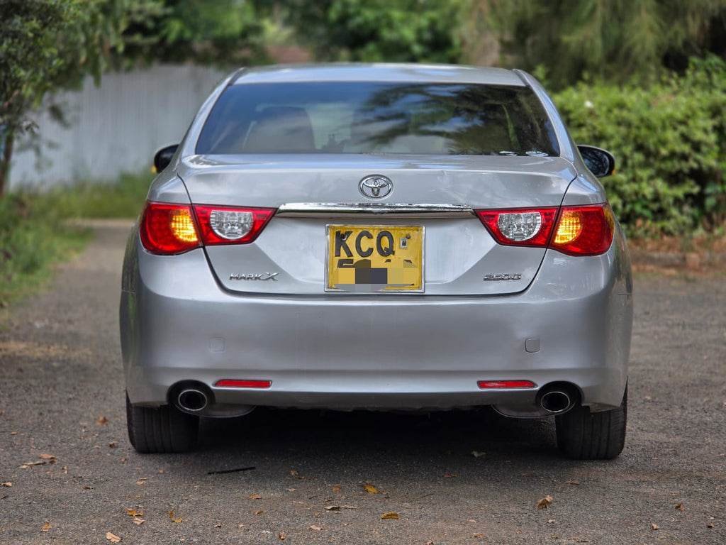 2011 TOYOTA MARK X