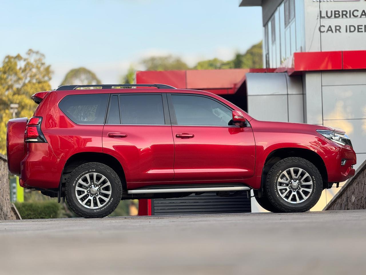 2019 Toyota LC Prado VXL