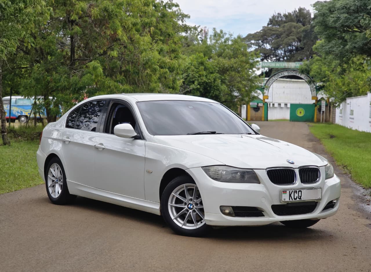 2011 BMW 320i