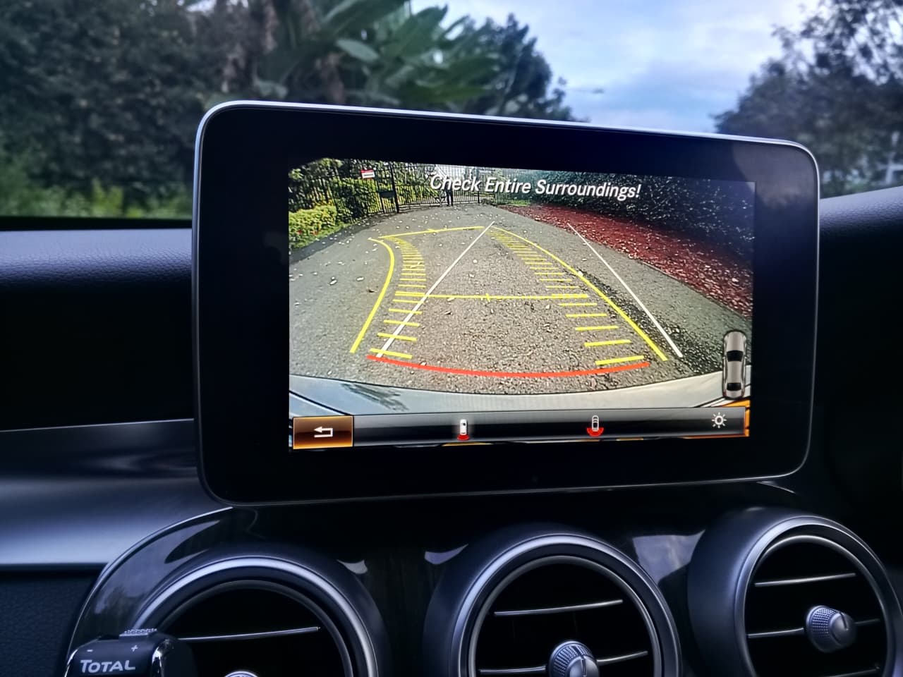 2016 MERCEDES BENZ C200