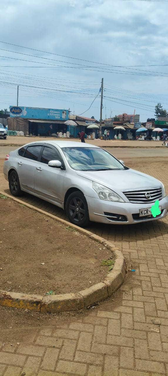 Nissan Teana