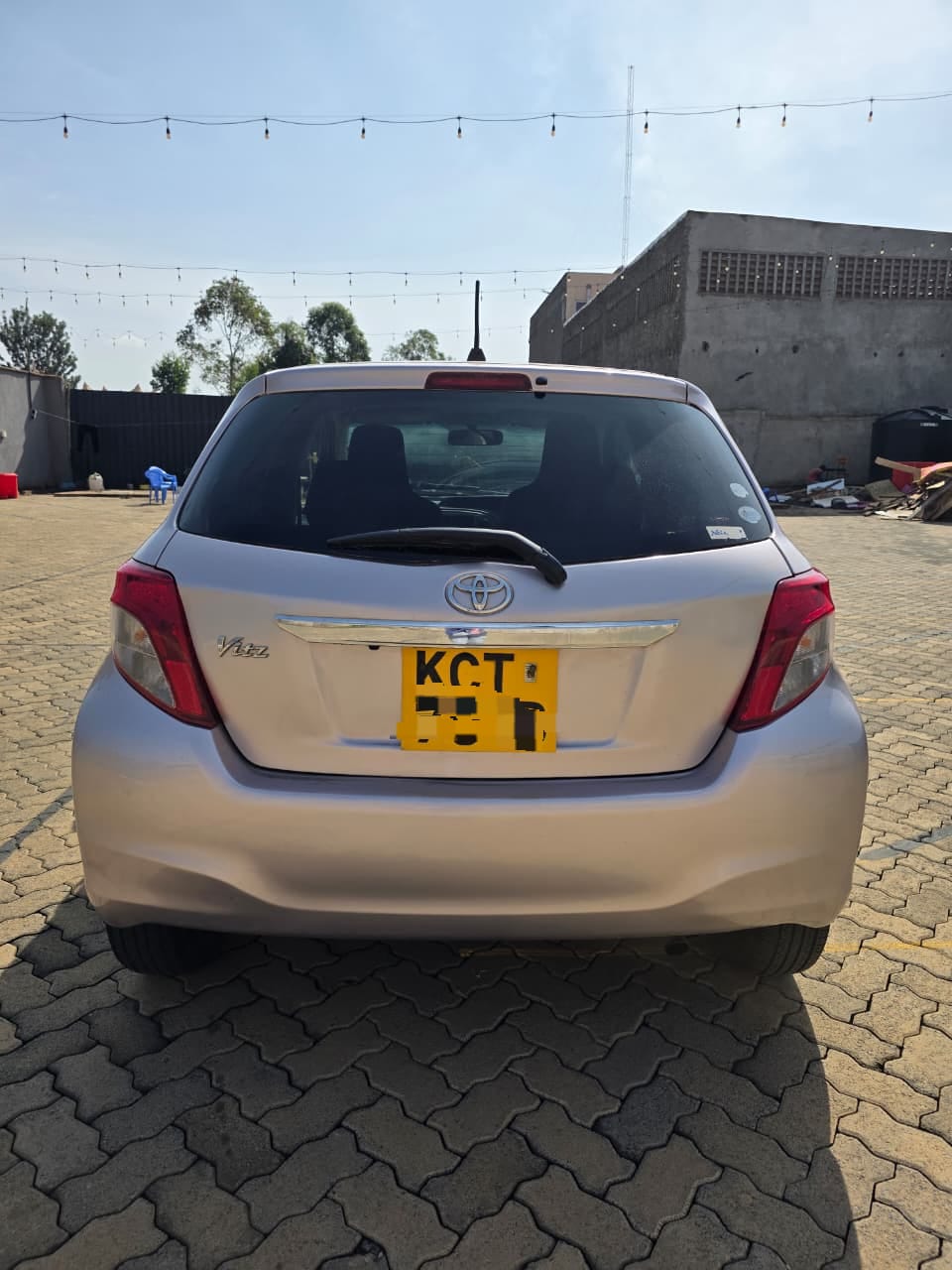 TOYOTA VITZ