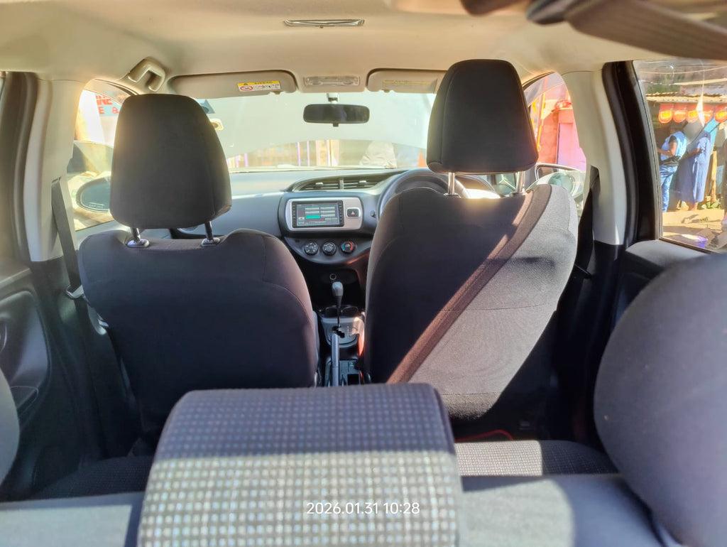Toyota vitz 2017