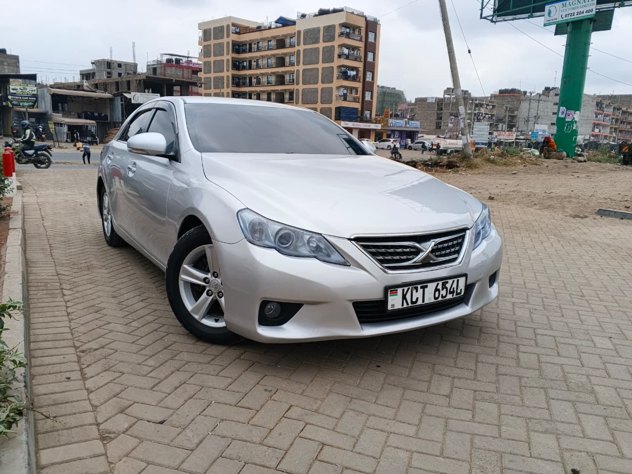 2011 Toyota mark X