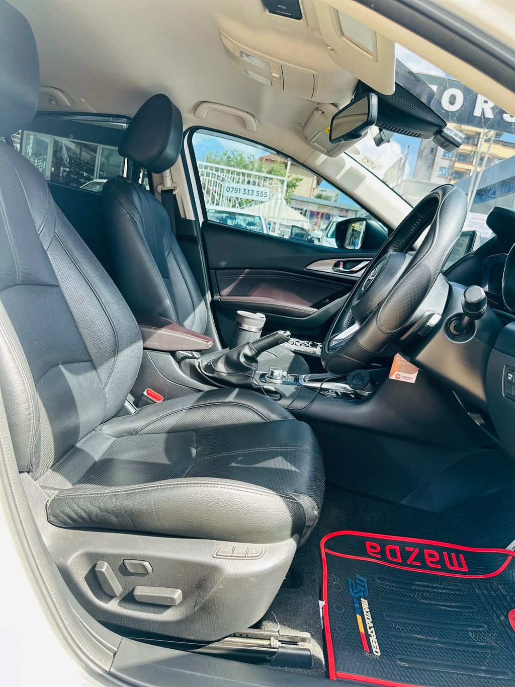 2017 Mazda Axela