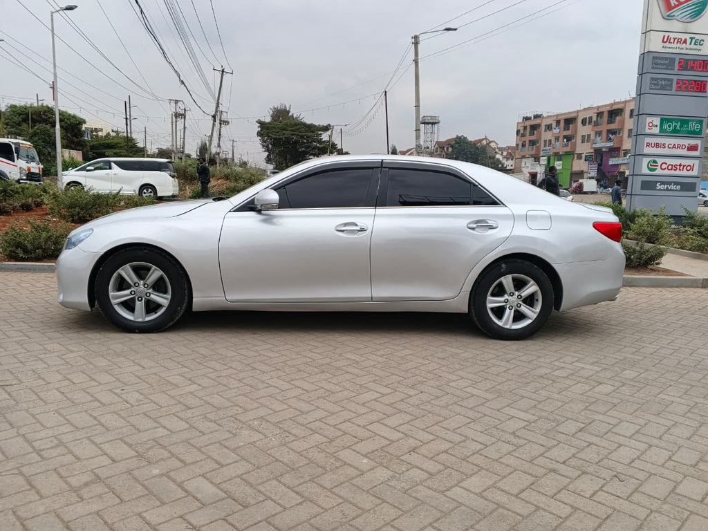 2011 Toyota mark X
