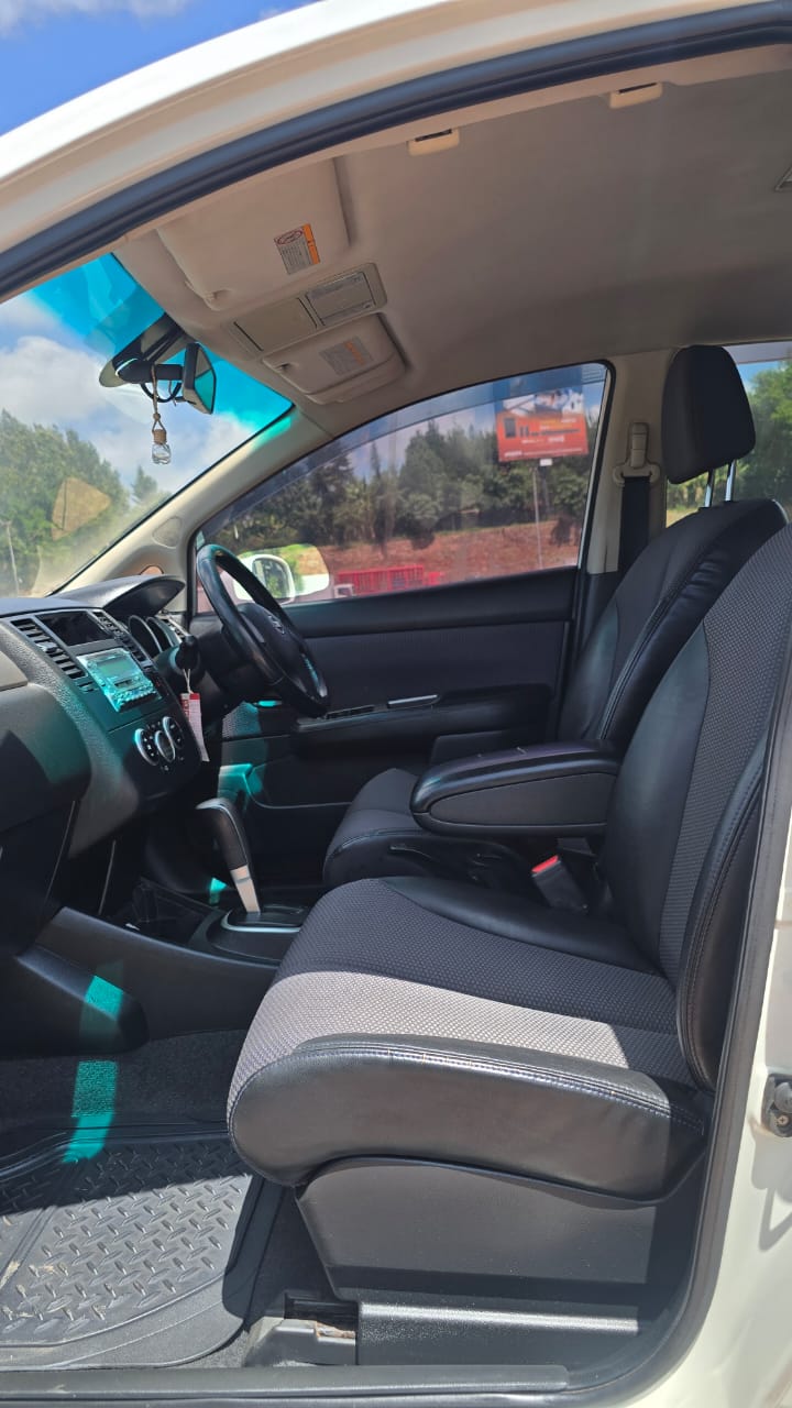 2009 NISSAN TIIDA
