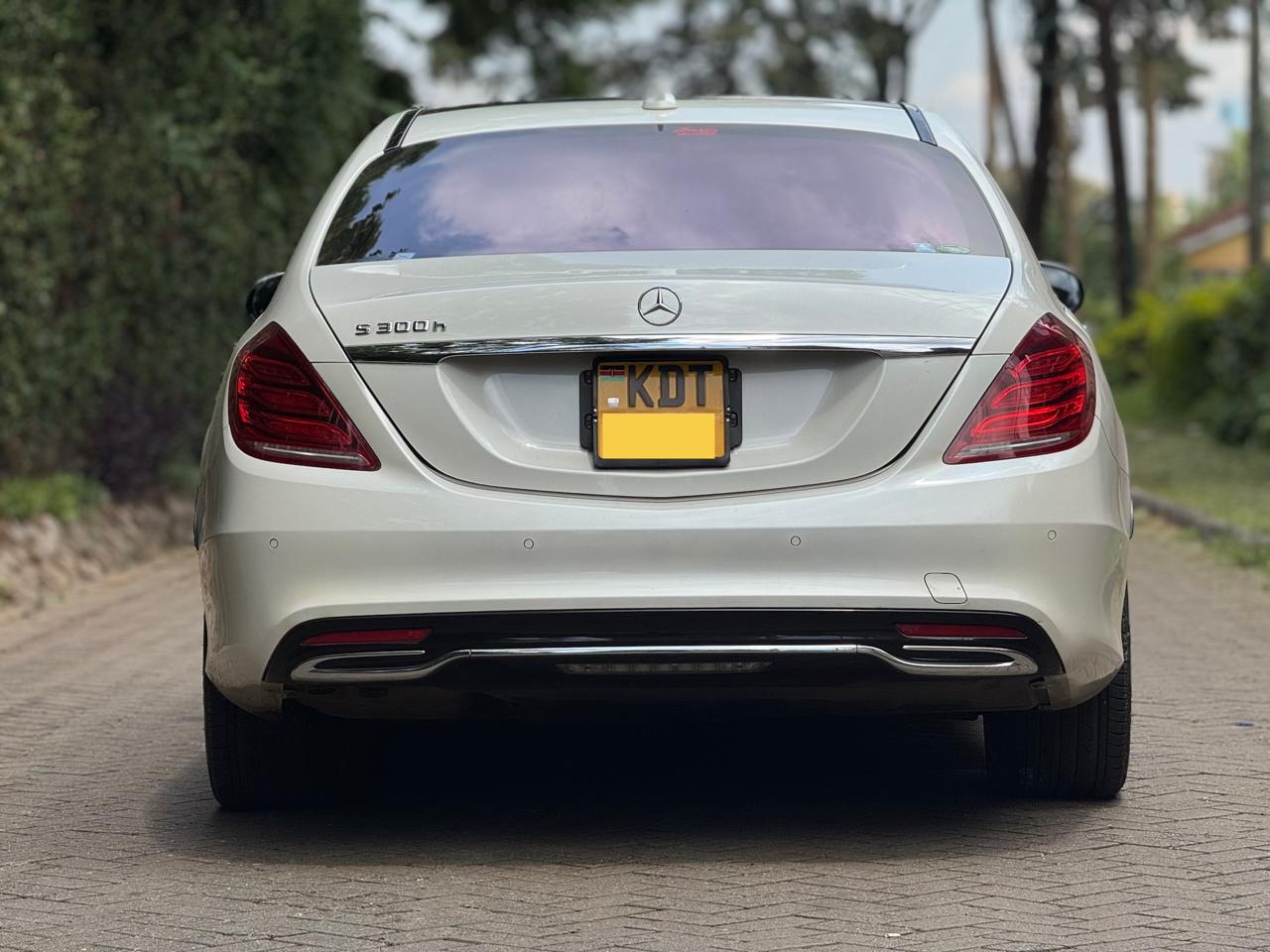 2016 Mercedes-Benz S300h