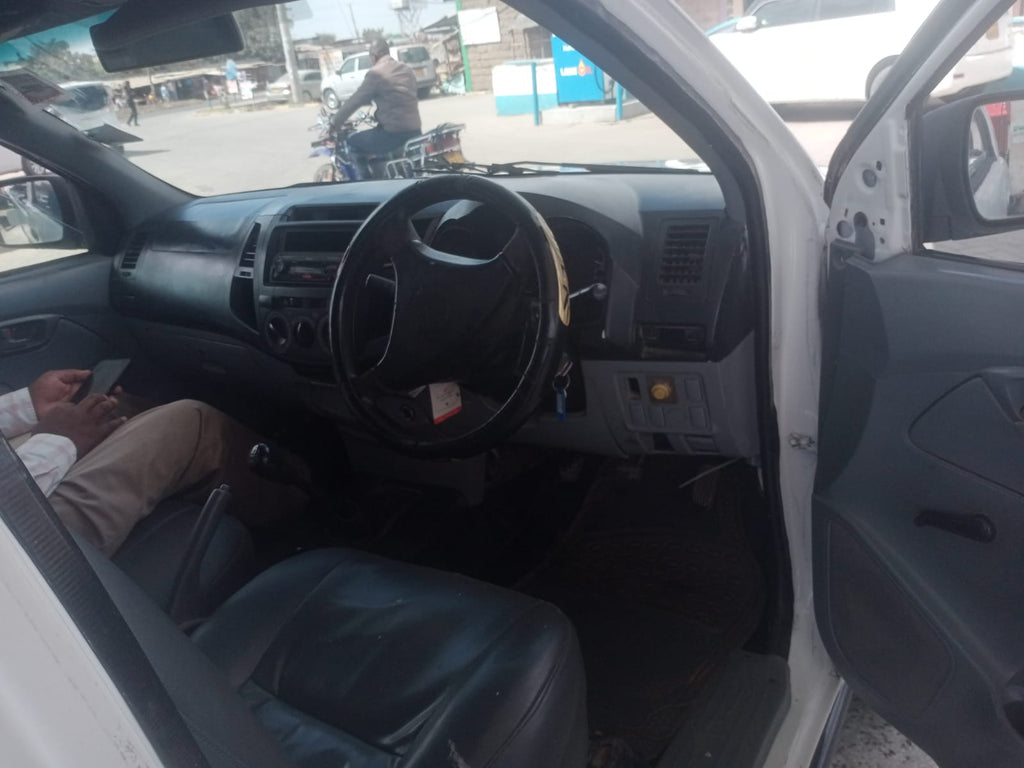 Toyota Hilux local