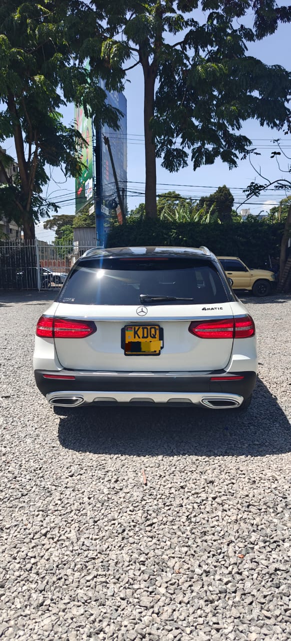 Mercedes-Benz E-Class All-Terrain 220d