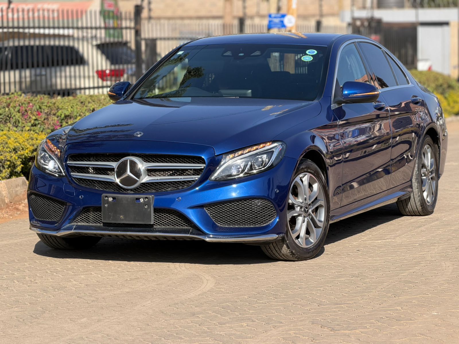 2018 MERCEDES BENZ C200