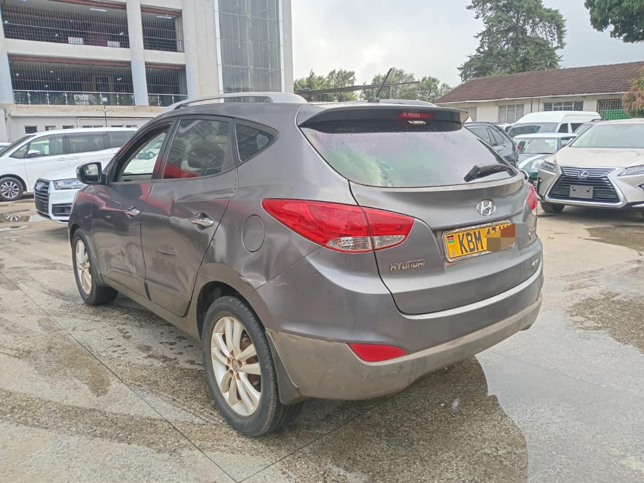 2010 HYUNDAI TUCSON