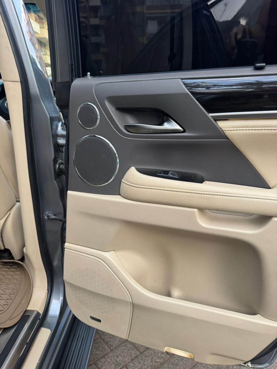 2017 Lexus 570