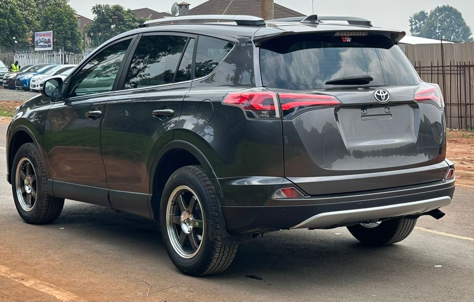 TOYOTA RAV4