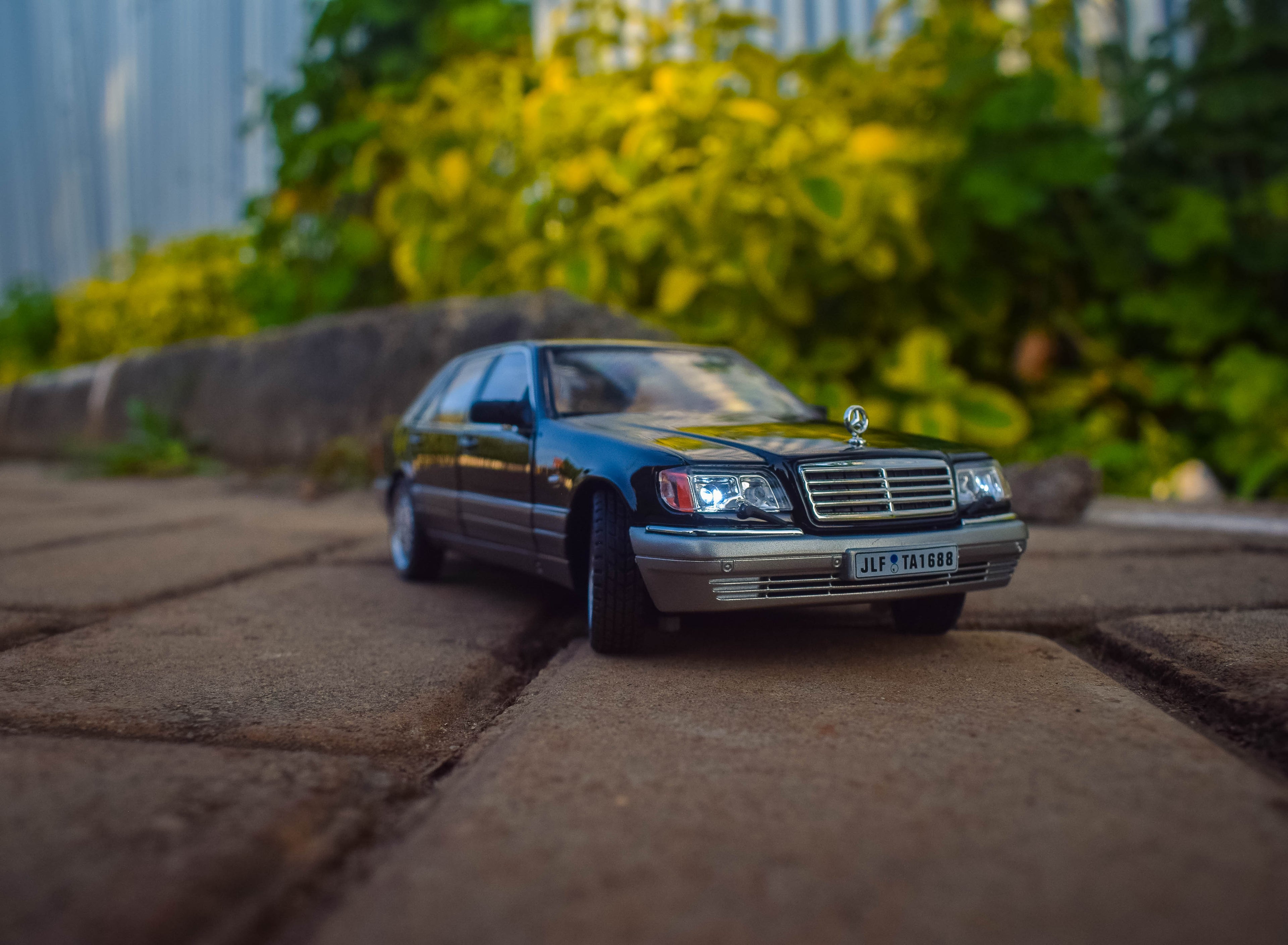 Mercedes Benz W140