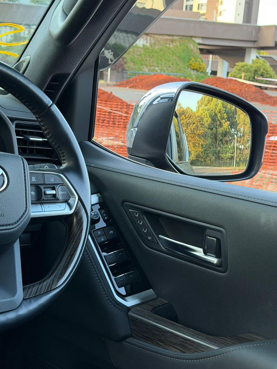 𝟐𝟎𝟐2 𝗧𝗢𝗬𝗢𝗧𝗔 𝗟𝗔𝗡𝗗 𝗖𝗥𝗨𝗜𝗦𝗘𝗥 𝟯𝟬𝟬 𝗦𝗘𝗥𝗜𝗘𝗦-𝗭𝗫 BRONZ