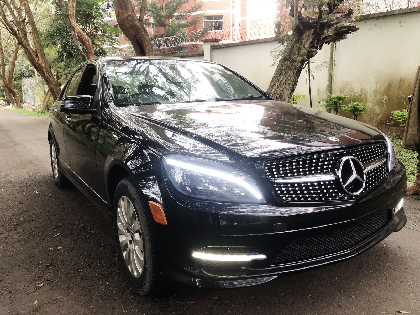 2010 MERCEDES BENZ C200