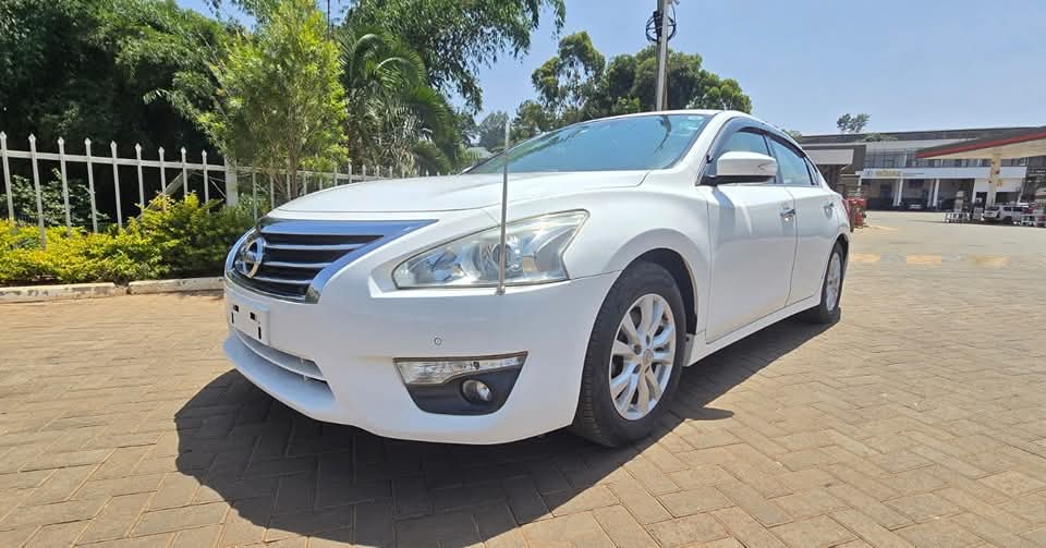 NISSAN TEANA 2017