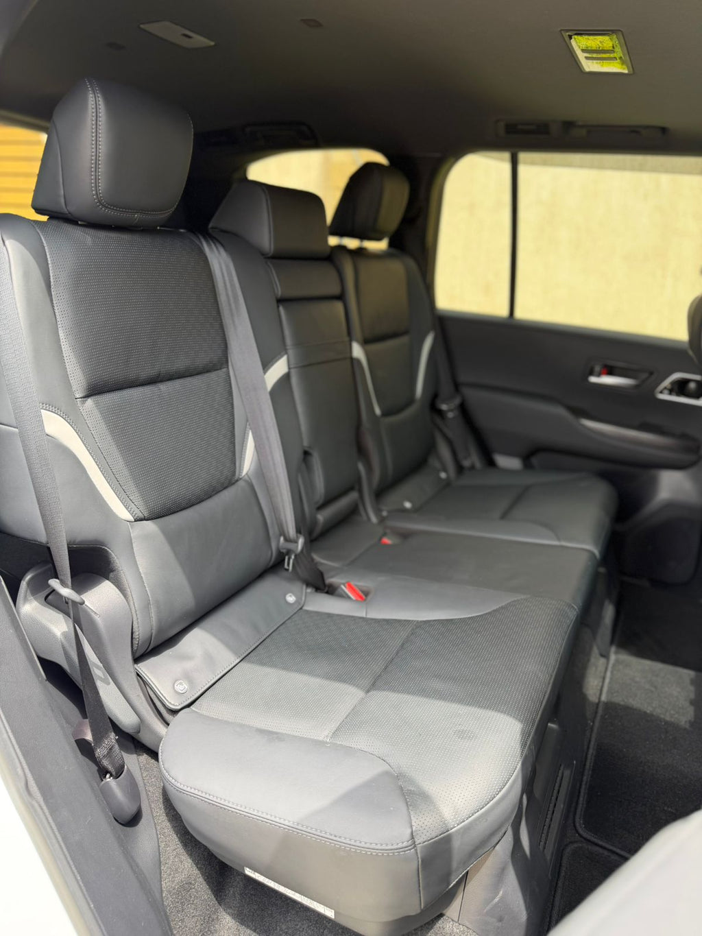 TOYOTA LAND CRUISER LC300 Gr sports