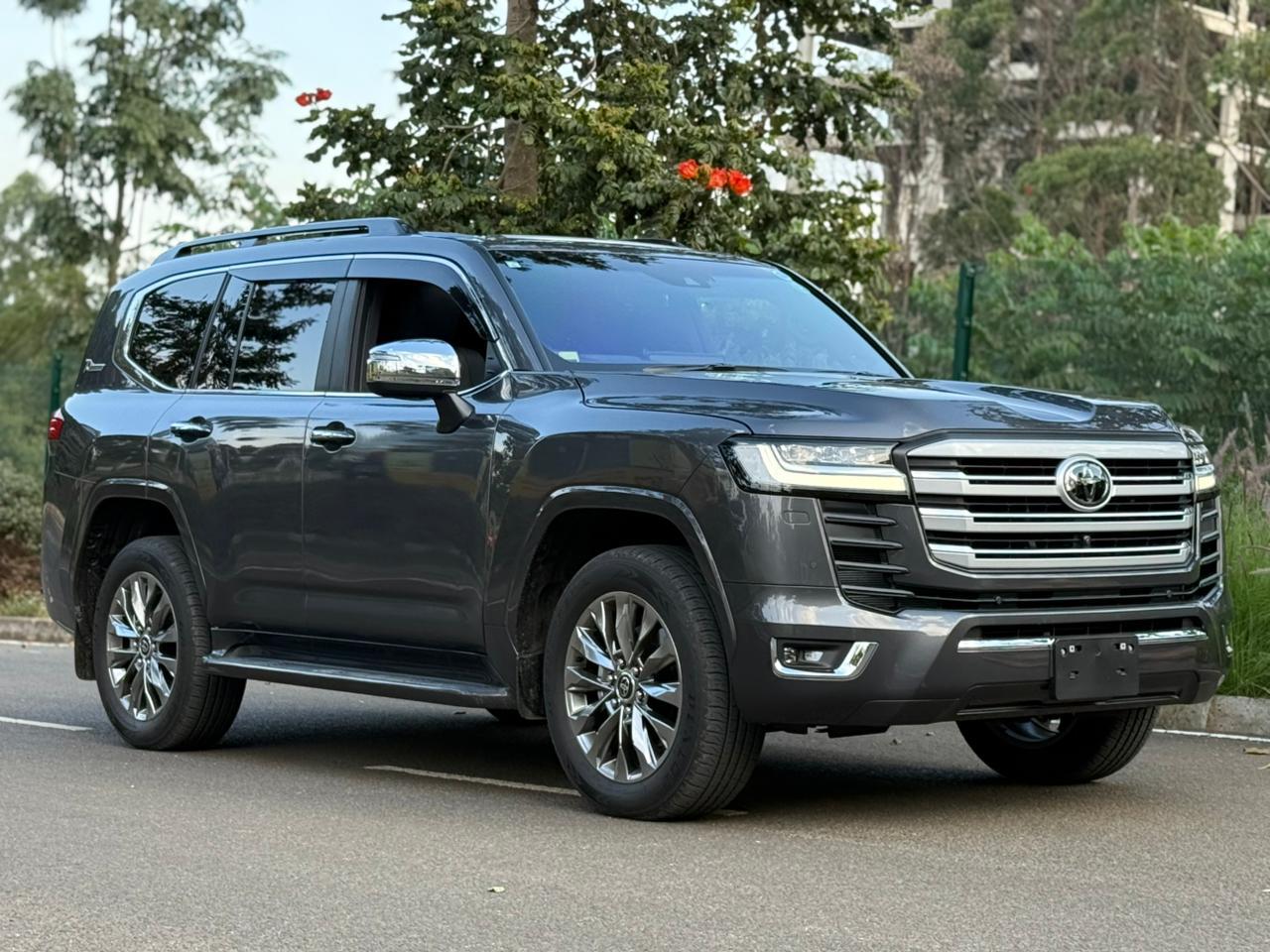 2023 Toyota Land Cruiser 300 series-ZX