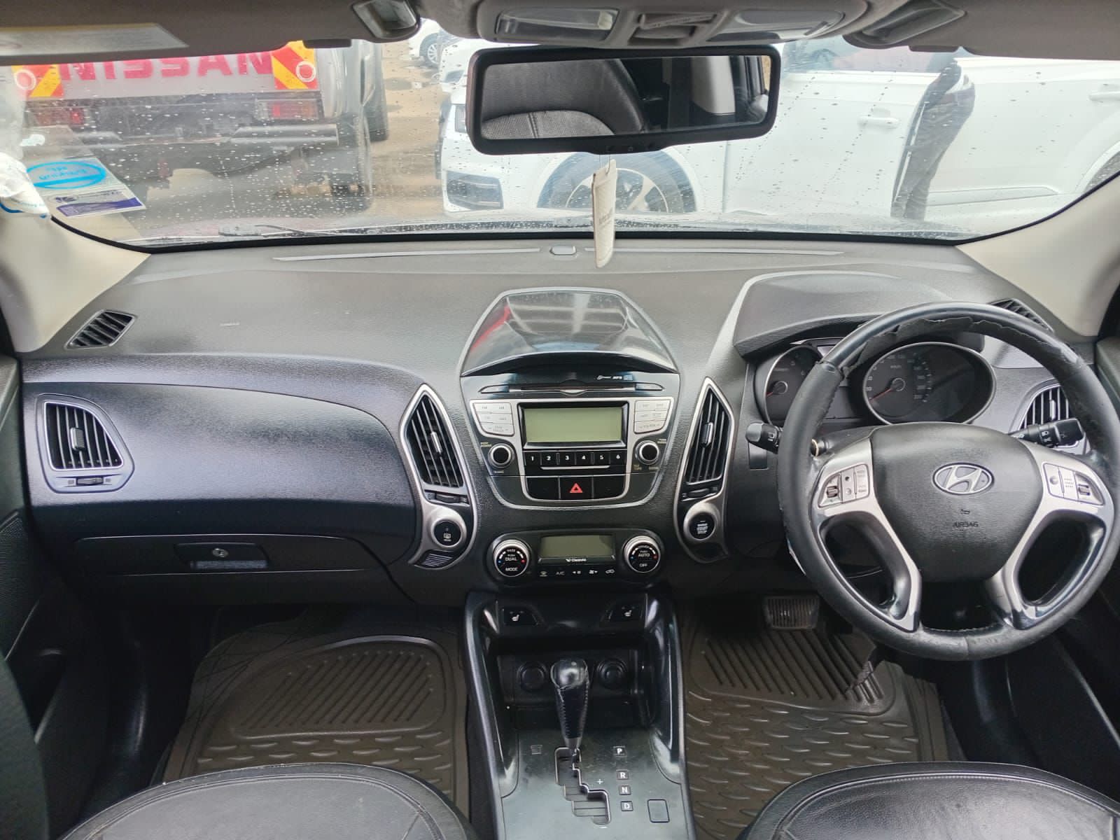 2010 HYUNDAI TUCSON