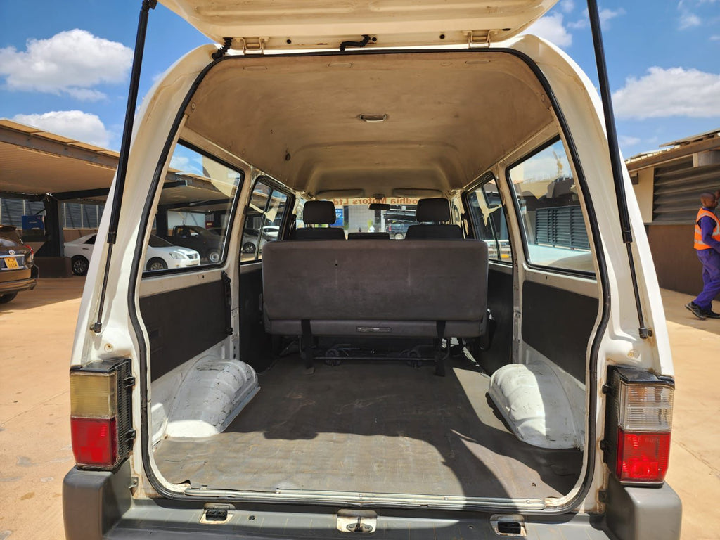 2008 NISSAN VANNET