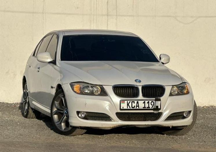 BMW 320i