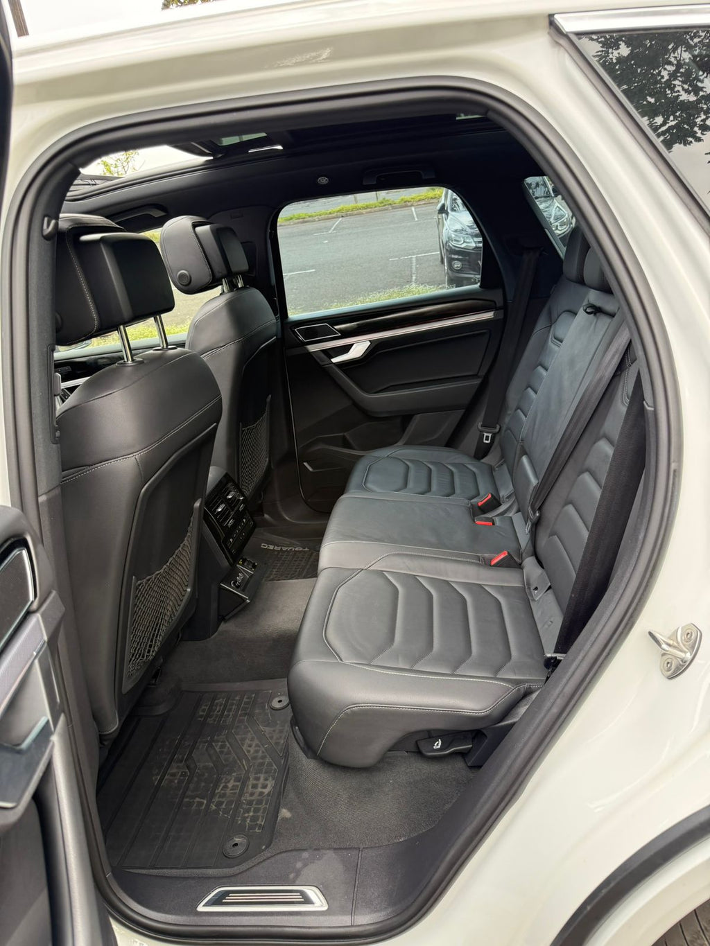 2019 VW TOUAREG R-LINE V6 TDI