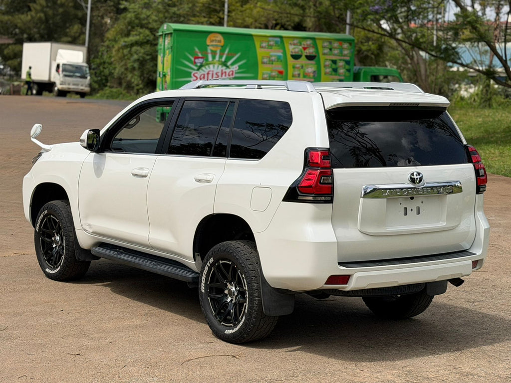 2018 TOYOTA PRADO TX-L J150 WHITE