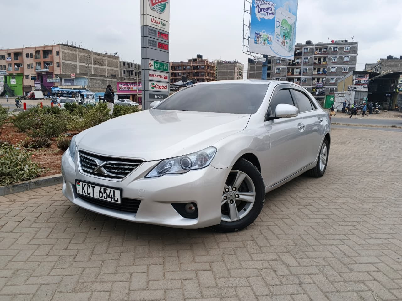 2011 Toyota mark X