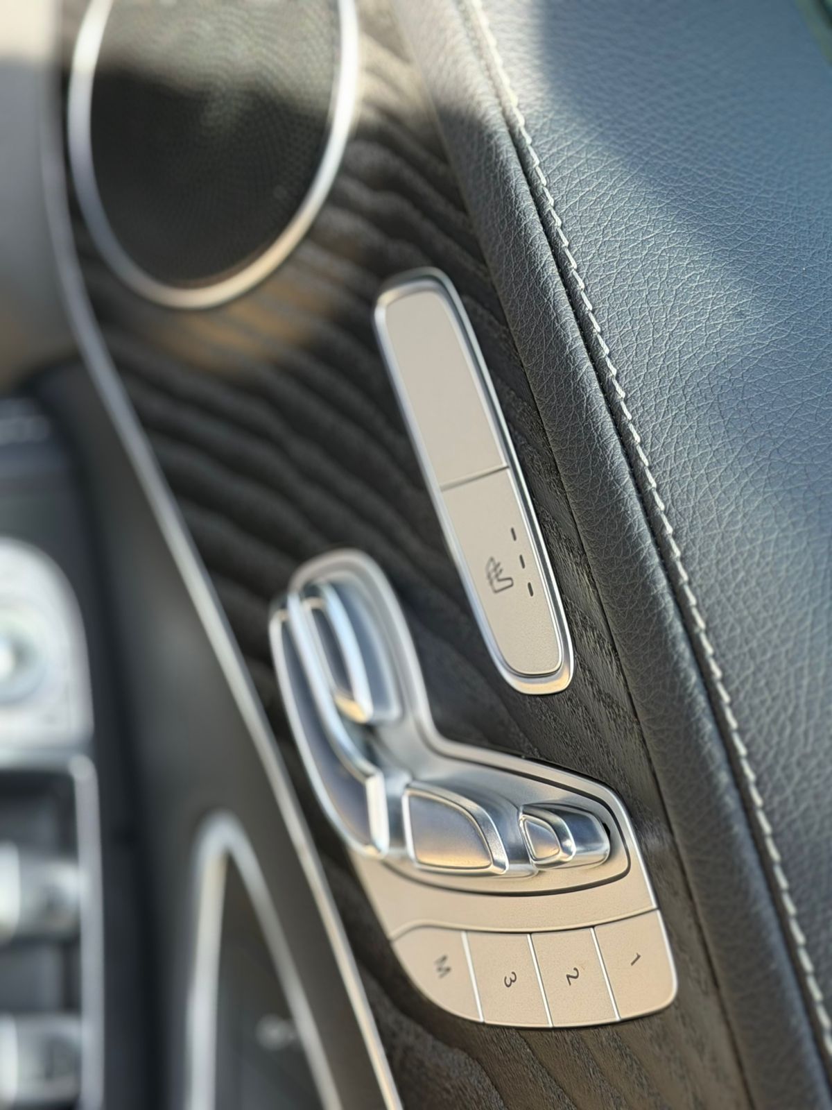 2018 MERCEDES BENZ C200