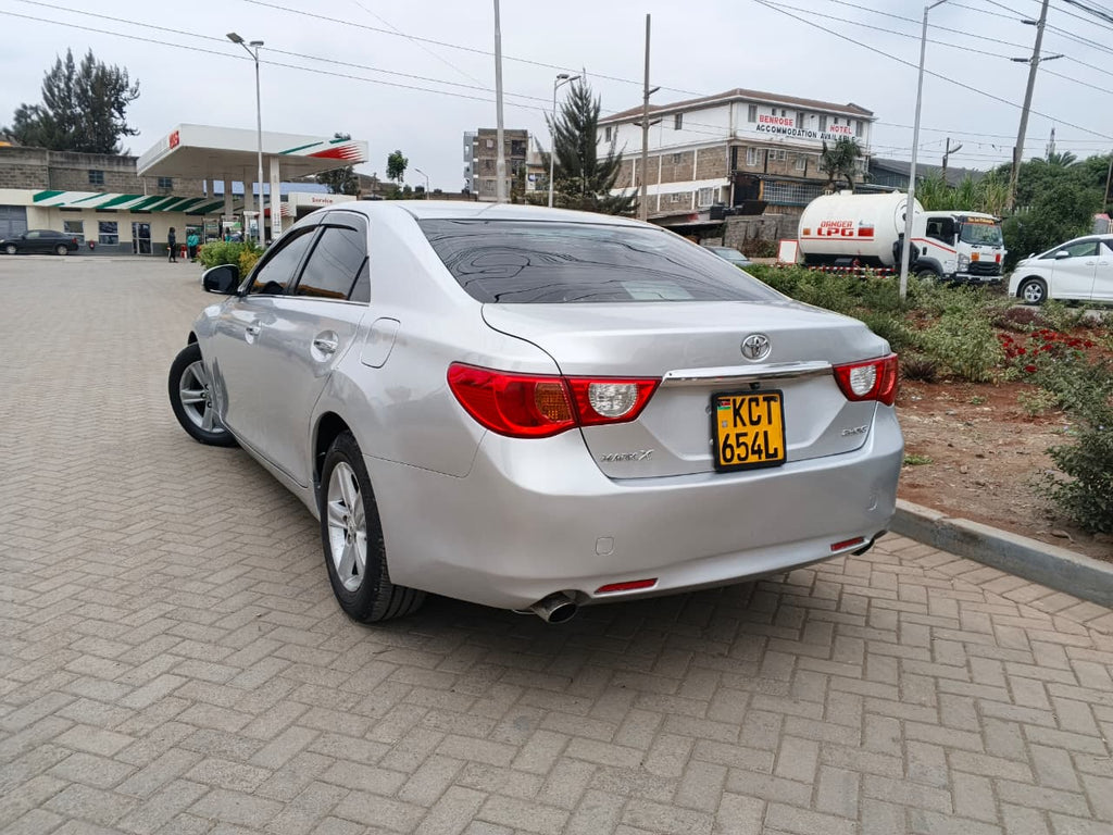 2011 Toyota mark X