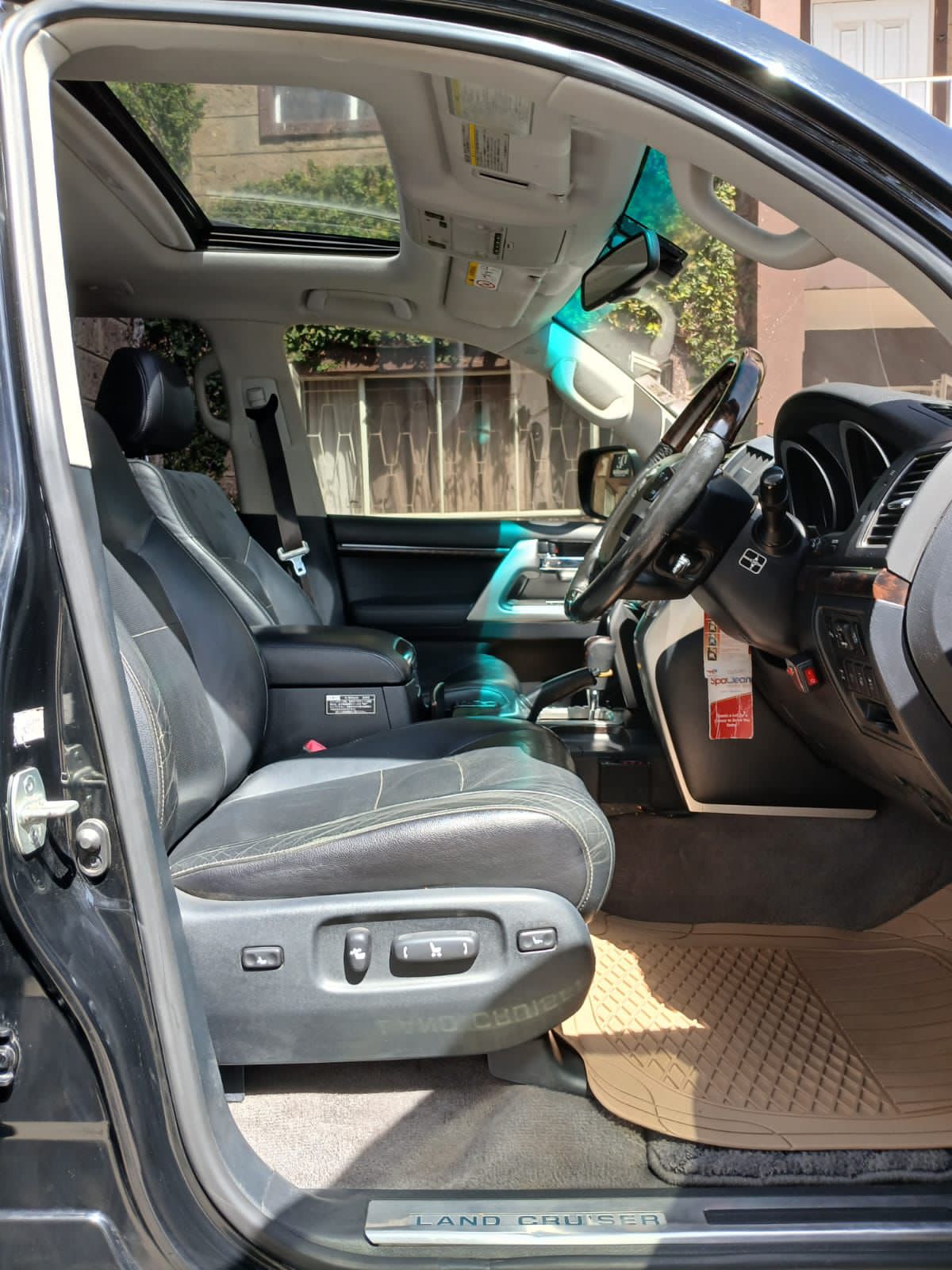Landcruiser V8 zx