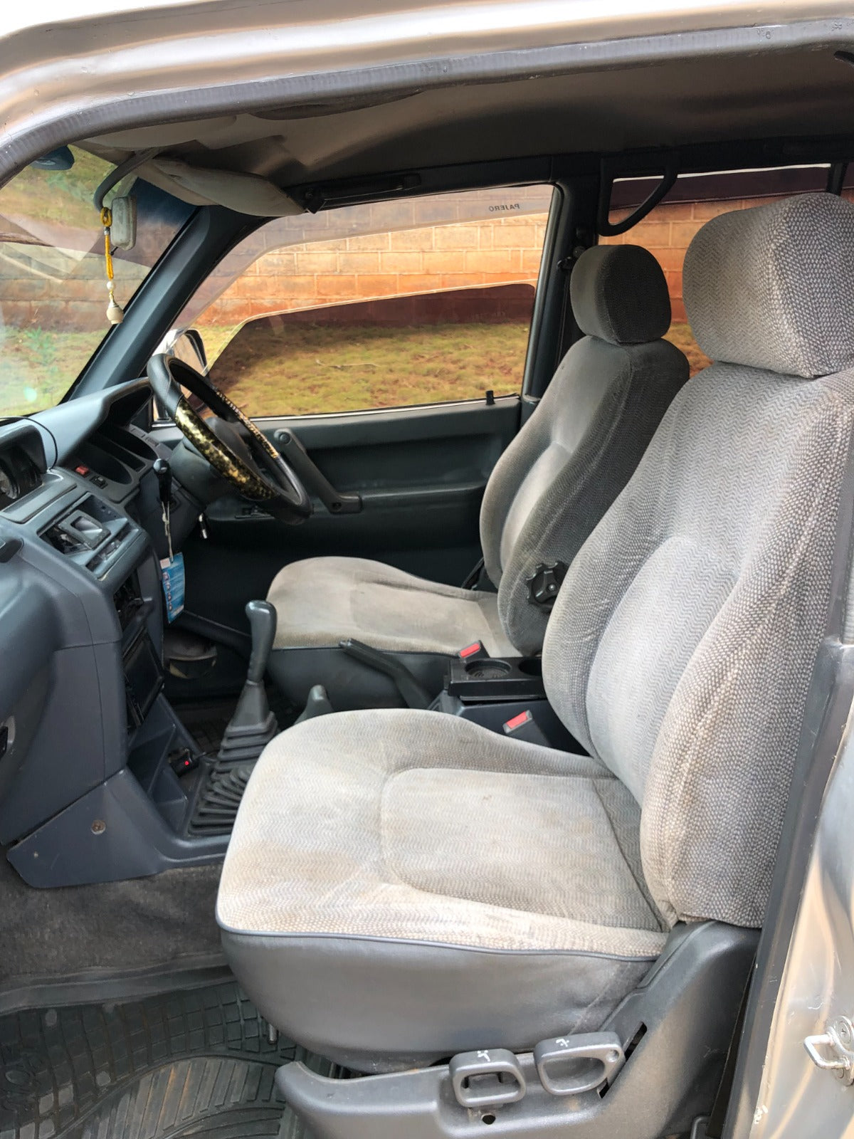 Mitsubishi PAJERO
