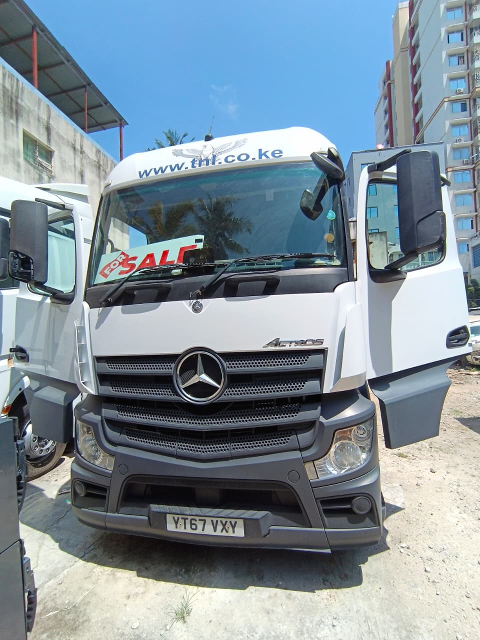 𝟐𝟎𝟏𝟖 𝐌𝐞𝐫𝐜𝐞𝐝𝐞𝐬‑𝐁𝐞𝐧𝐳 𝐀𝐜𝐭𝐫𝐨𝐬 𝟐𝟓𝟒𝟑 𝟔×𝟐 𝐌𝐏𝟒