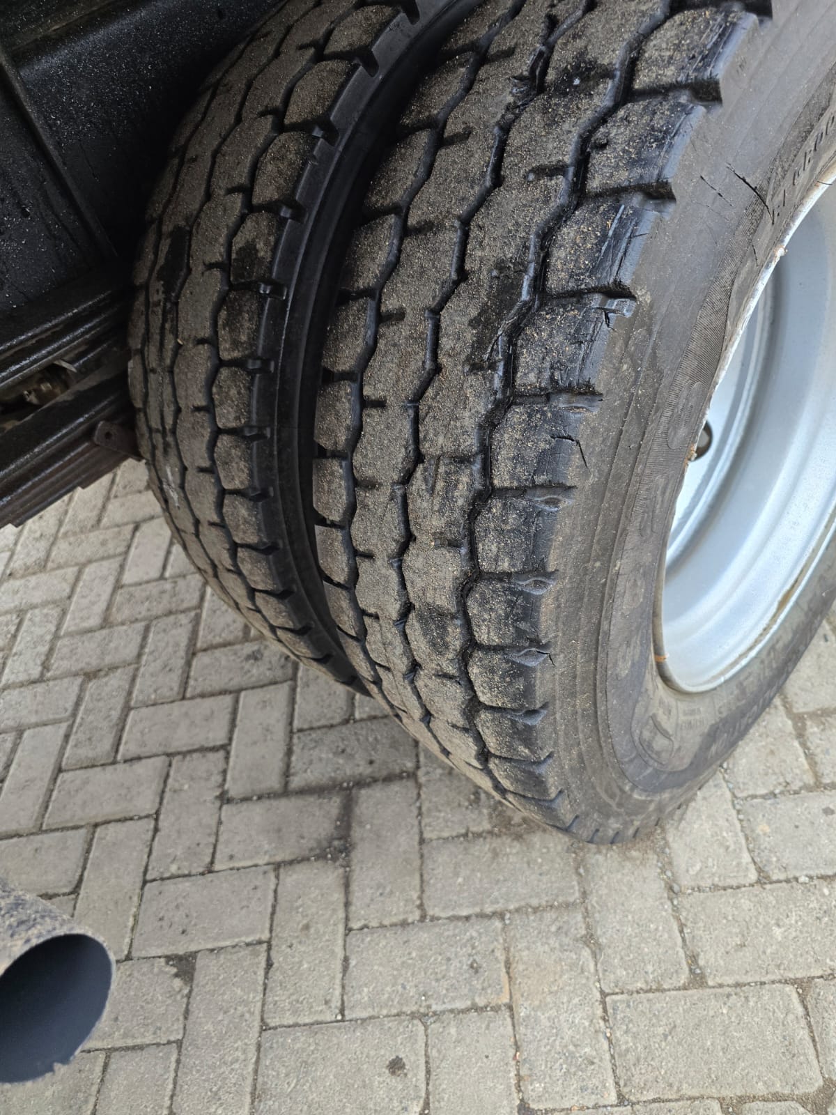 2019 Mitsubishi FH215