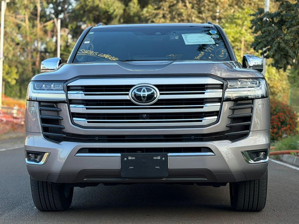 𝟐𝟎𝟐2 𝗧𝗢𝗬𝗢𝗧𝗔 𝗟𝗔𝗡𝗗 𝗖𝗥𝗨𝗜𝗦𝗘𝗥 𝟯𝟬𝟬 𝗦𝗘𝗥𝗜𝗘𝗦-𝗭𝗫 BRONZ