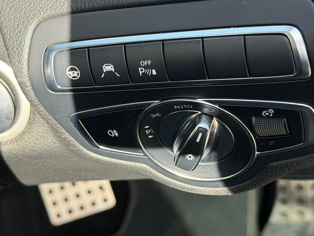 2018 MERCEDES BENZ C200