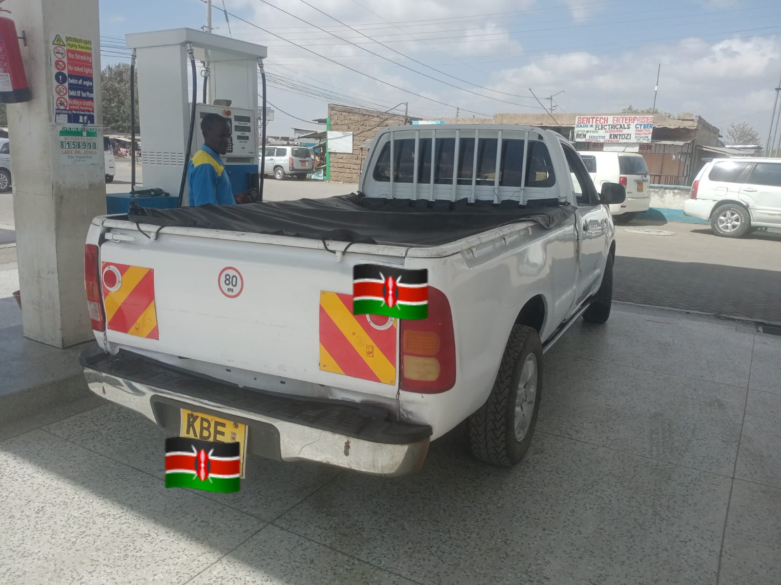 Toyota Hilux local