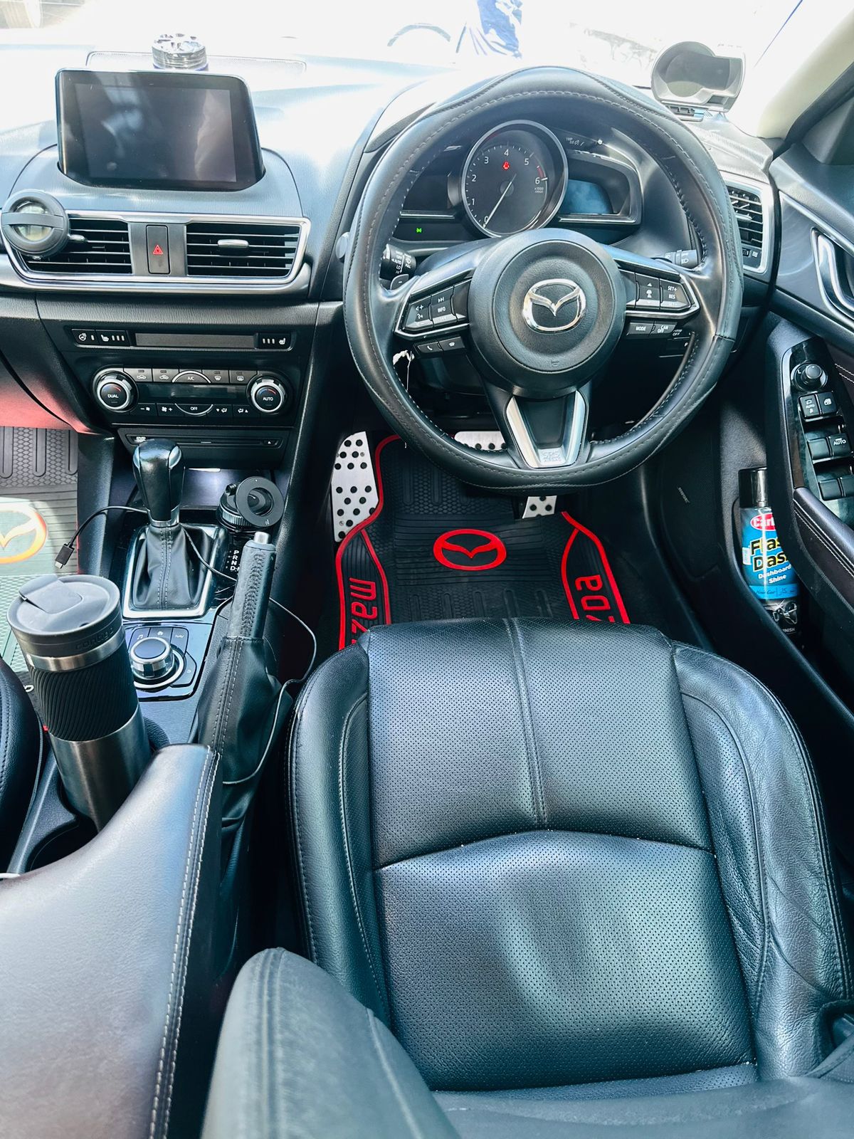 2017 Mazda Axela