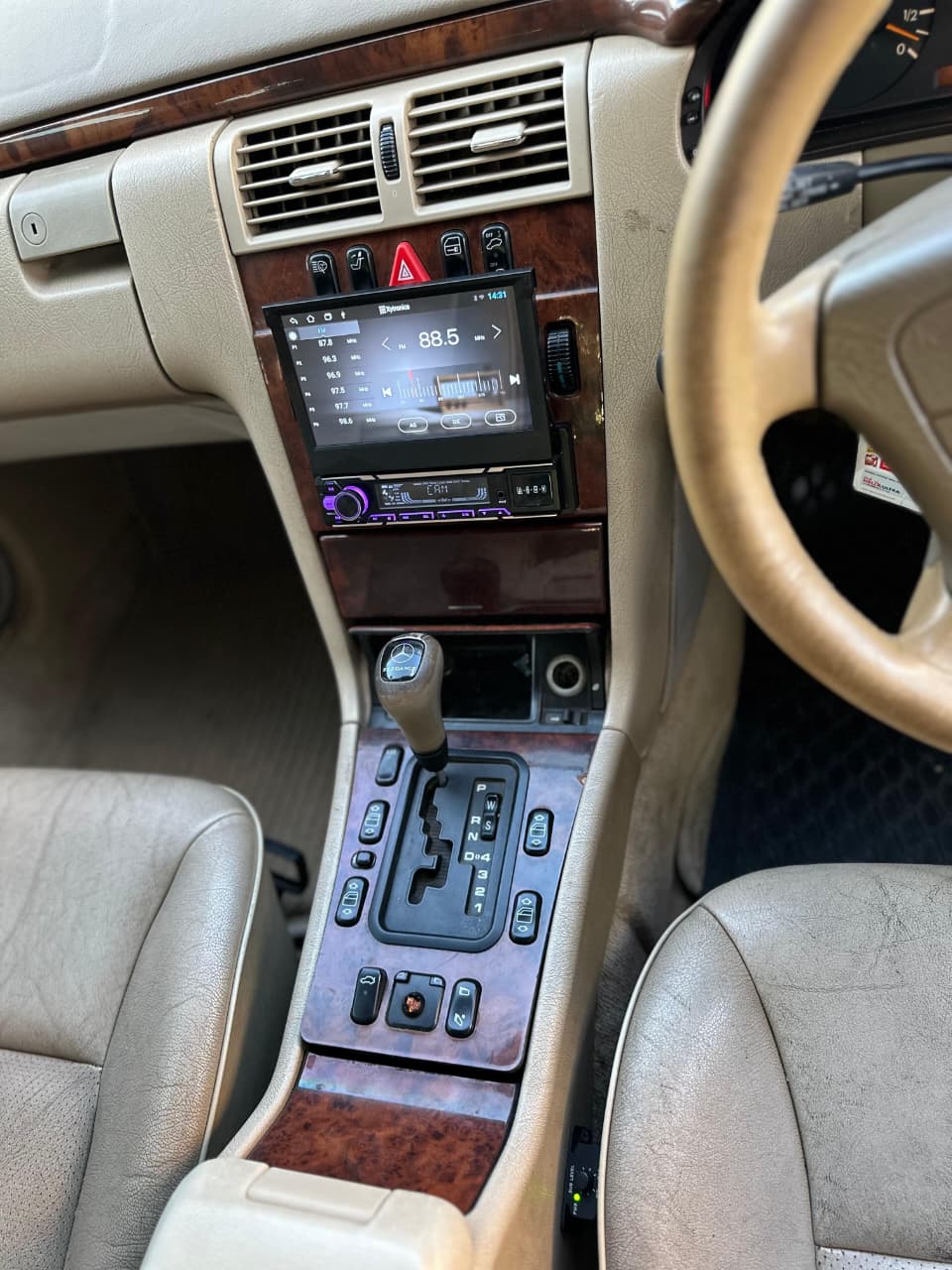 2002 Mercedes Benz E280 W210