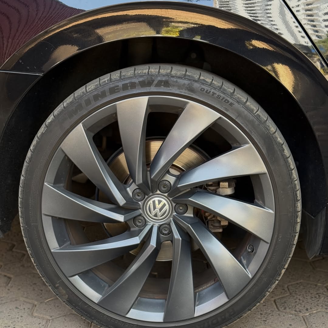 2019 VolkWagon ARTEON R-Line