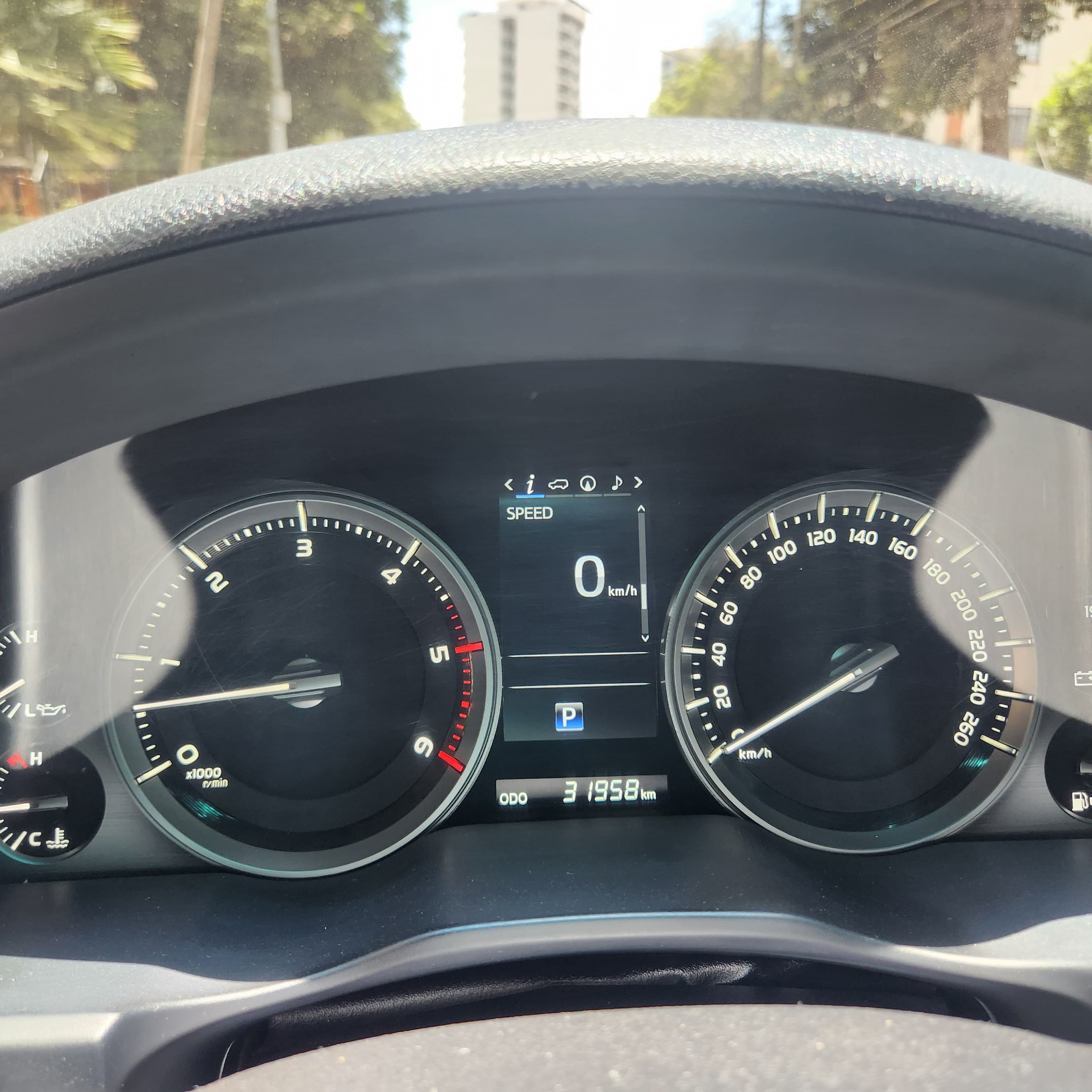 2017 Landcruiser V8 VXR