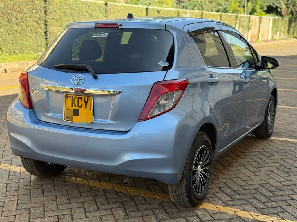 2013 TOYOTA VITZ