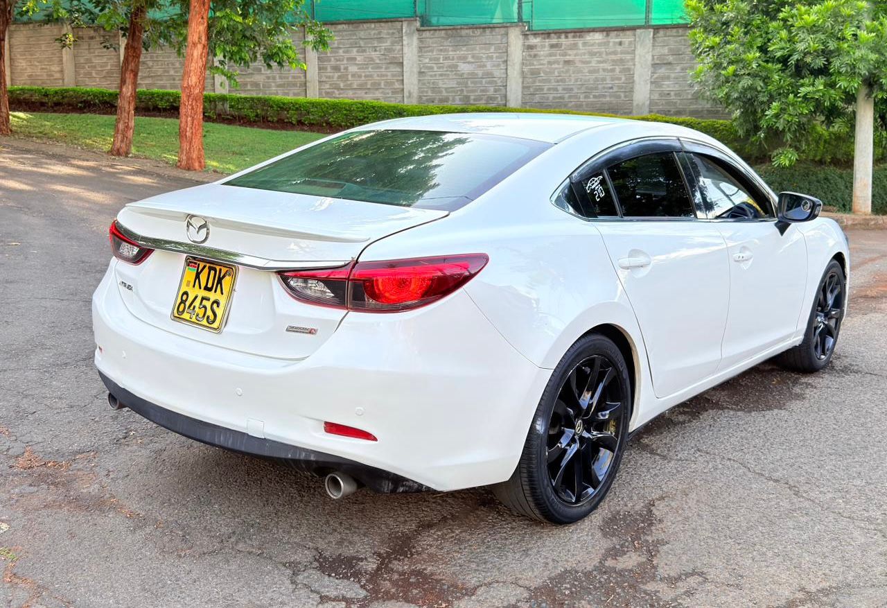 2015 Mazda Atenza