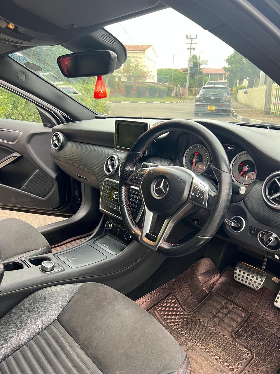2013 Mercedes-Benz A180