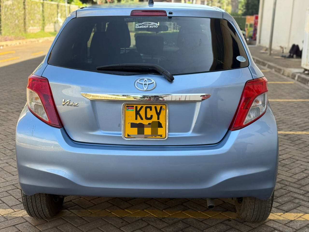 2013 TOYOTA VITZ